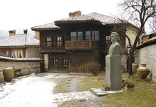 100 национални туристически обекта: Архитектурно-исторически резерват - Копривщица  : снимка 5