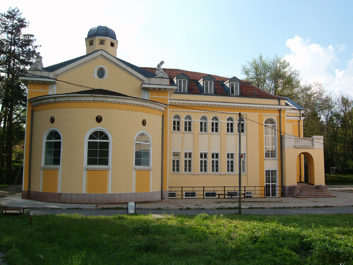 100    -   : c 1